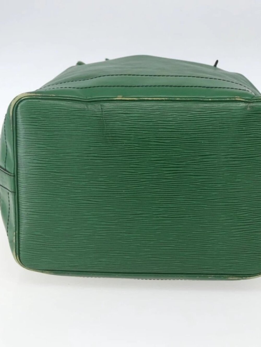 LOUIS VUITTON Epi Noe Shoulder Bag Green M44004 LV Auth - Picture 6 of 15